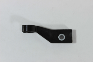 Кронштейн топливного шланга 2