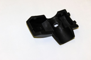 Клык заднего бампера левый Х8