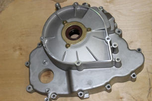 Крышка картера, сторона MAG