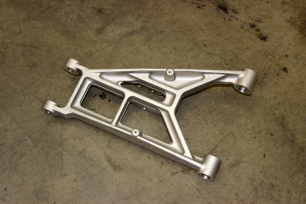 Рычаг подвески задний правый нижний