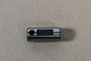 Ось сателлитов короткая