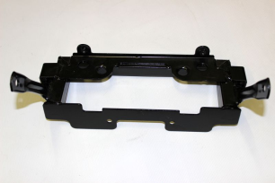 Кронштейн нижней опоры радиатора