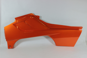 Панель боковая левая (оранжевый / LAVA ORANGE)