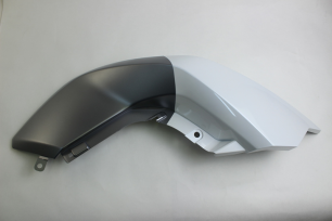 Панель топливного бака правая (белый + серый / NEBULA WHITE + MATTE TITANIUM GREY)