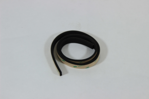 Уплотнитель крышки вещевого ящика