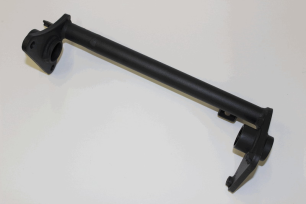 Передний кронштейн крепления двигателя