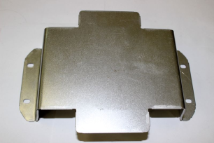 Теплоизолирующий экран заднего редуктора