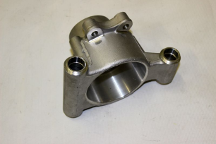 Кулак задней подвески левый