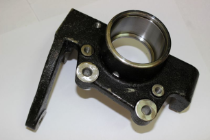 Кулак поворотный правый