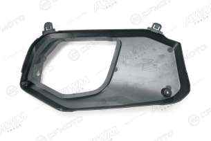 Облицовка двигателя правая