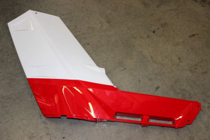 Крыло заднее правое (красно/белое)