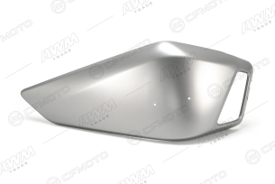 Облицовка топливного бака левая