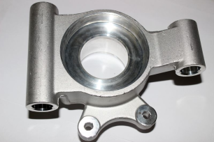 Кулак заднего колеса правый