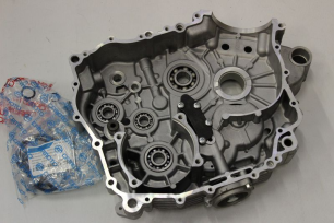 Картер, левая половина в сборе