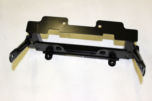 Кронштейн нижней опоры радиатора