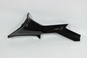 Облицовка боковая левая (черный / NEBULA BLACK)