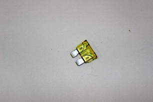 Предохранитель (20А)