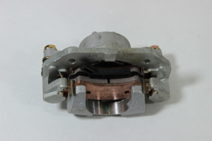 Суппорт тормозной передний левый, в сборе