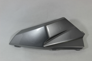 Облицовка панели приборов левая (серый металлик / TITANIUM GRAY)