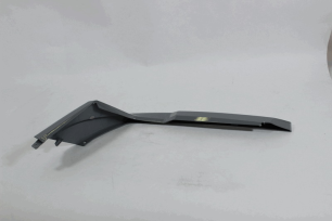 Накладка декоративная передняя левая (серый / GHOST GRAY)