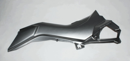 Облицовка боковая левая (серый металлик / TITANIUM GRAY)