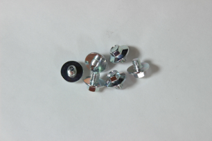 Болт фланцевый M6x6