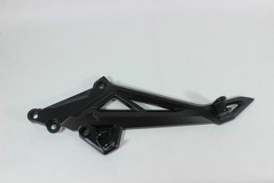 Кронштейн подножек левый (2021)