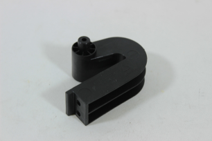 Крепление крышки вещевого ящика левое