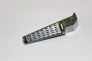 Подножка пассажирская левая