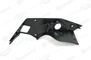 Облицовка внутренняя накладки головного света, левая