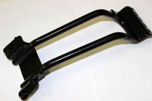 Кронштейн крепления заднего крыла