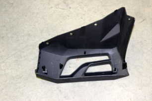 Облицовка заднего фонаря, левая