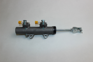 Тормозной цилиндр главный