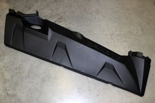 Порог правый