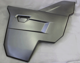 Нижняя декоративная панель левой двери (MATTE TITANIUM GREY)