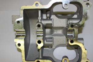 Голова цилиндра с клапанной крышкой