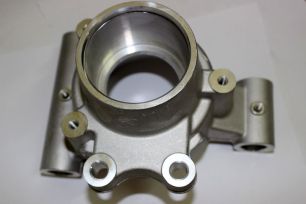 Кулак заднего колеса левый (правый у Z8)