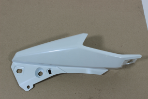 Облицовка задняя правая (белый / NEBULA WHITE)