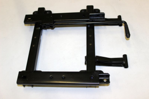 Кронштейн левого сиденья