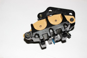 Тормозной механизм передний правый в сборе