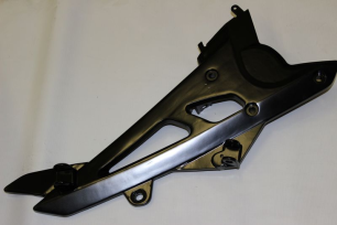 Кронштейн несущий правый (черный / SILVER BLACK)