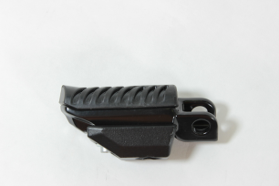 Подножка передняя левая в сборе (черный / MATTE BLACK)