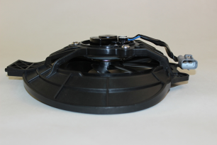 Мотор вентилятора системы охлаждения в сборе