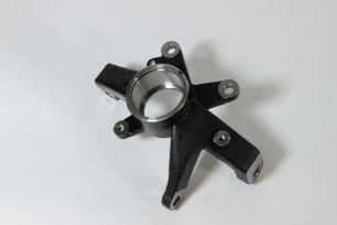 Кулак поворотный, левый