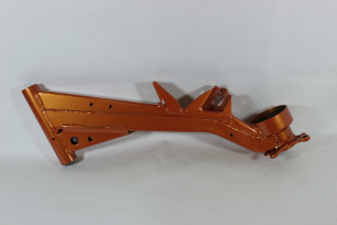 Рычаг маятниковый задний левый (CRYSTAL ORANGE)