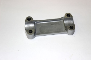 Скоба руля установочная