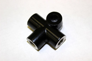 Тройник тормозной системы задний