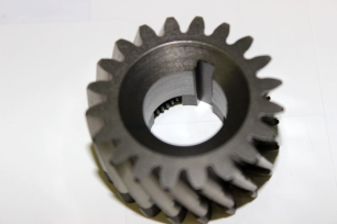 Шестерня первичная