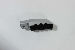 Подножка водительская правая в сборе (белый / SILVER WHITE)