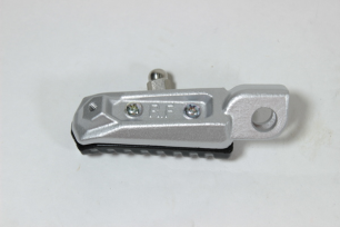 Подножка передняя правая (MATTE SILVER WHITE)